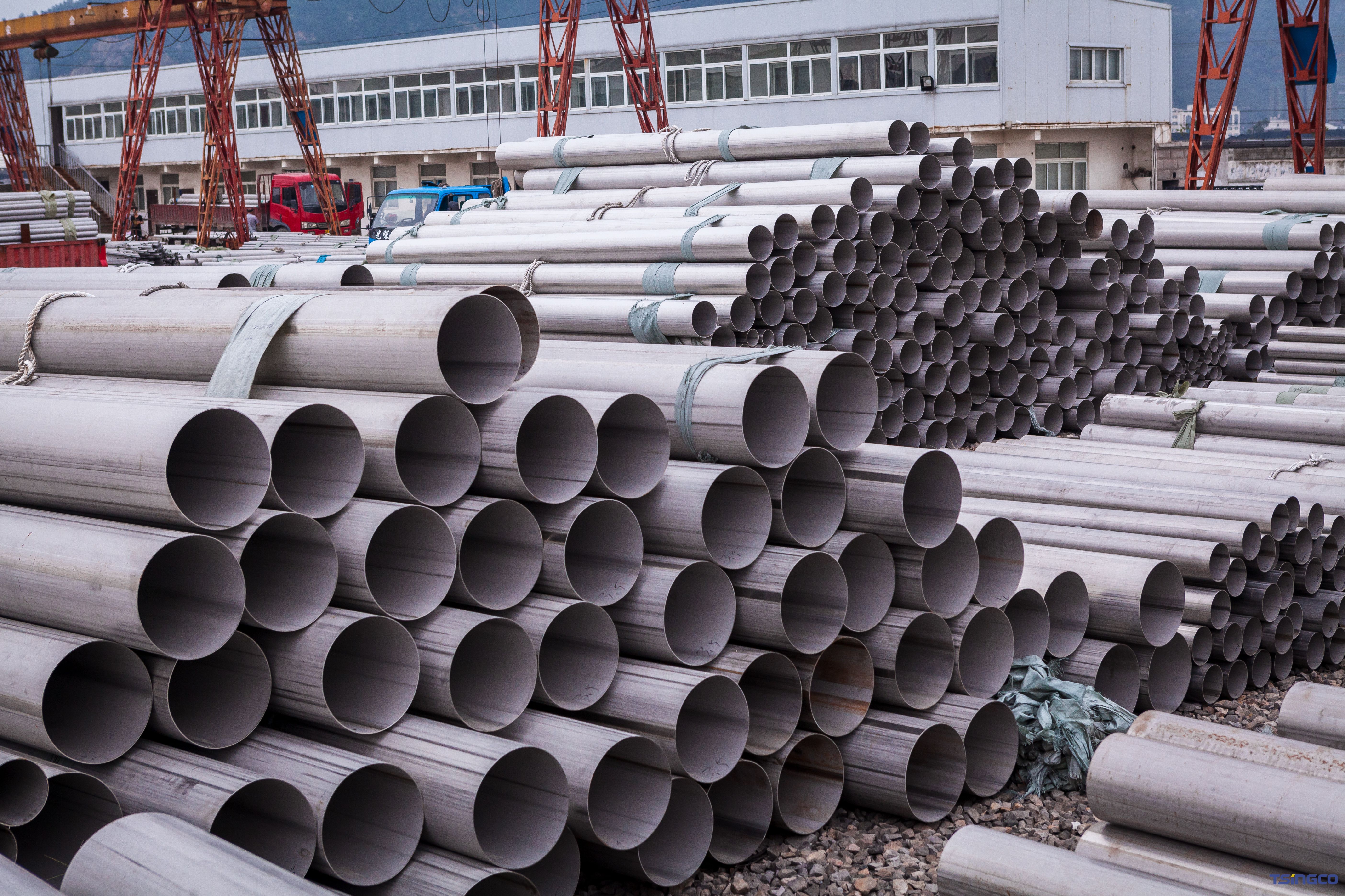 Bright Annealing Sleek Surface Seamless Stainless Steel Duplex Pipe Sch80 100 Thickness Manufacturing Process Versatile Used