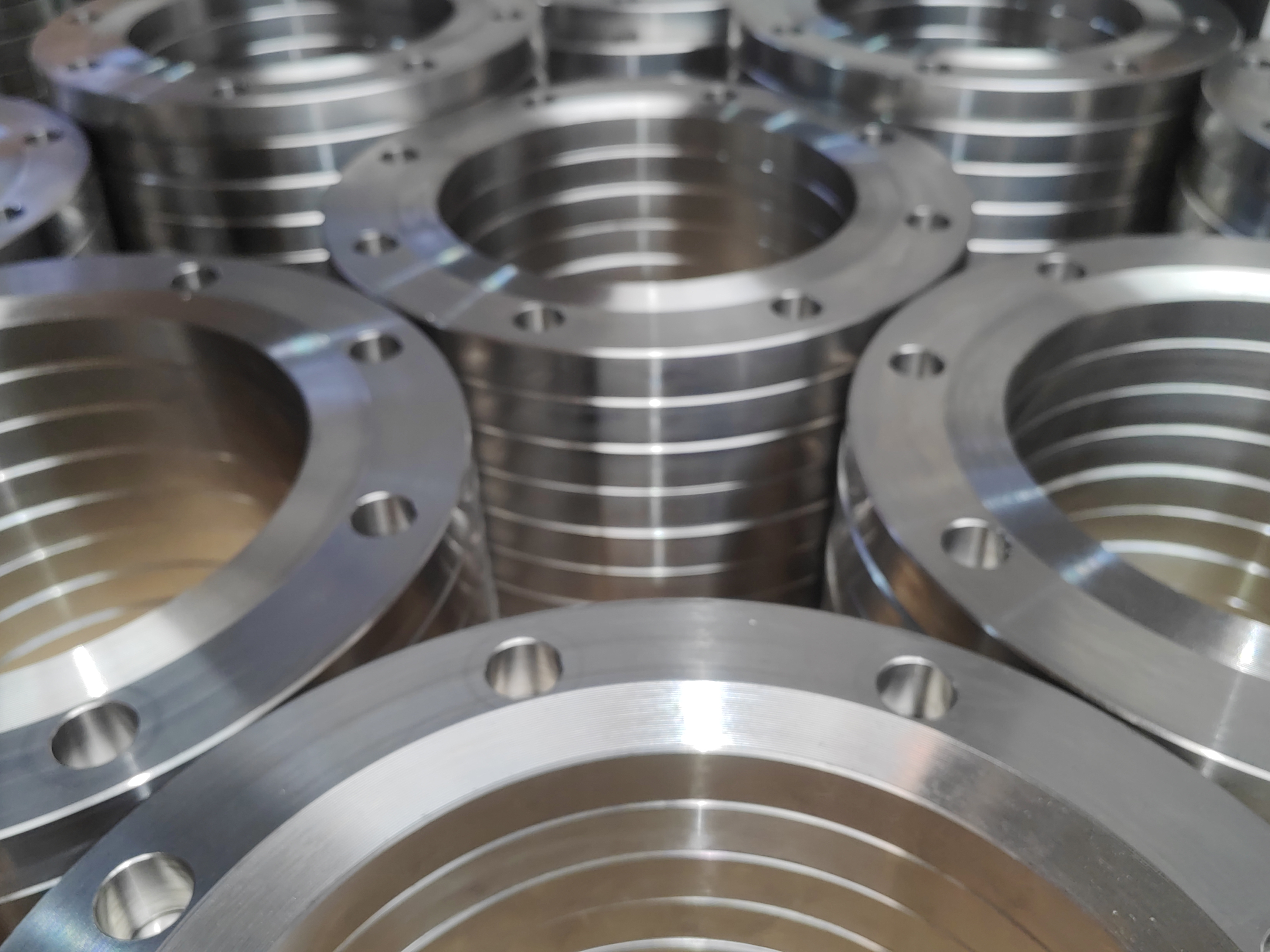 Forged DIN 2633 2632 Chinese Supplying Pn20 DN10-600 Outer Surface Polishing Rtj Flange